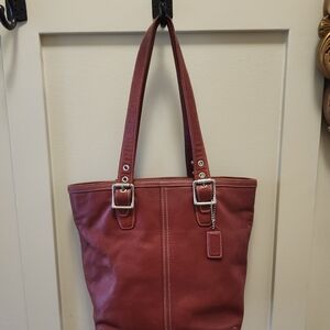 Women’s Leather Tote Bag in Deep Red